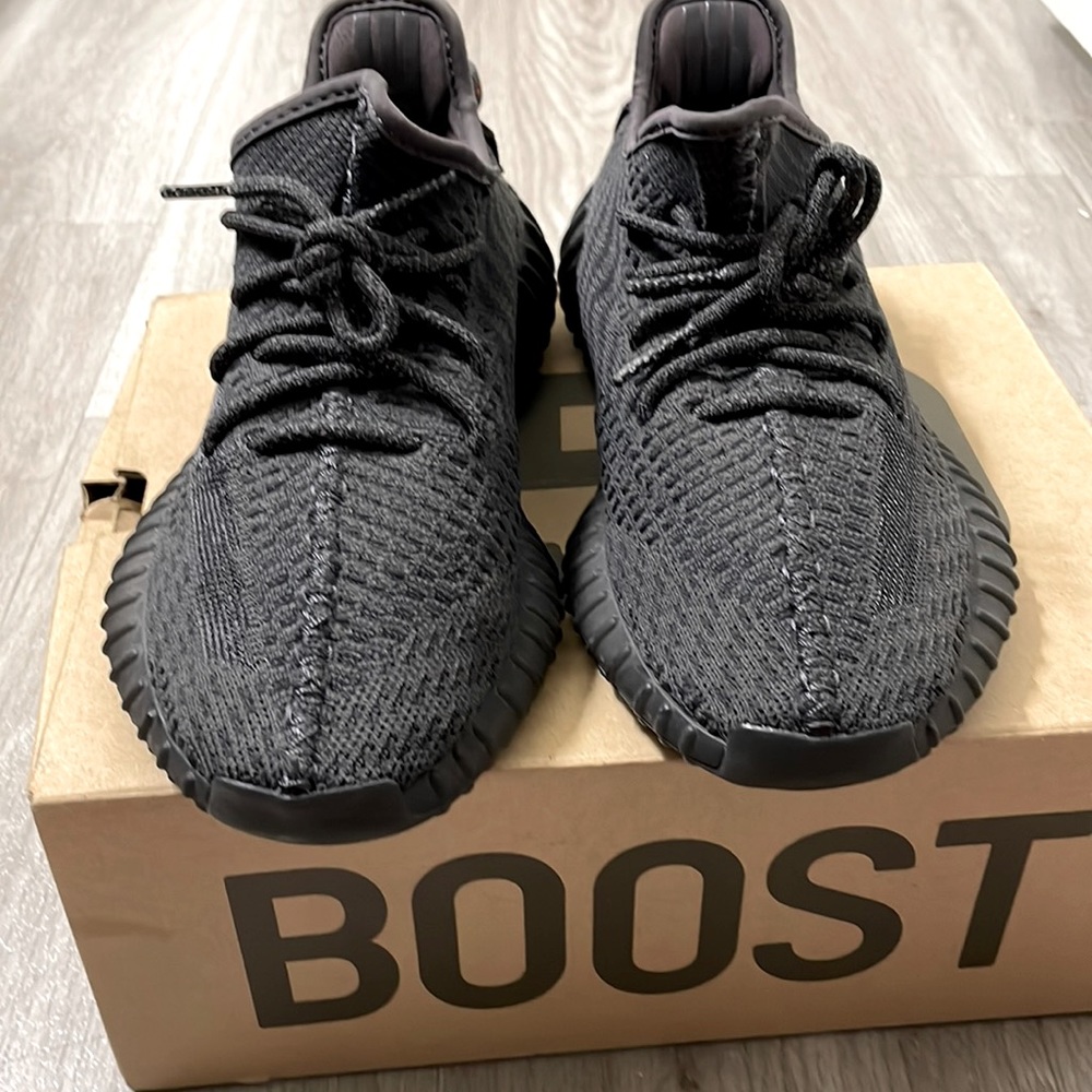 Original Black Yeezy Boost 350 v2
